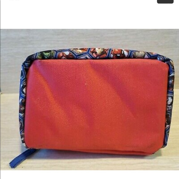 Spider-Man and  Superheroes theme hand carried . 8”wide x 9” high - Picture 8 of 12